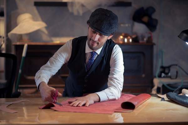 Cappelleria Bertacchi Vancouver - Shop Online - Workshops - TUscany Style - Italian Hat - Craftmanship