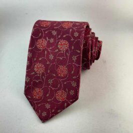 Scarlet Vines Tie