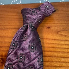 Herringbone Circle Tile Tie